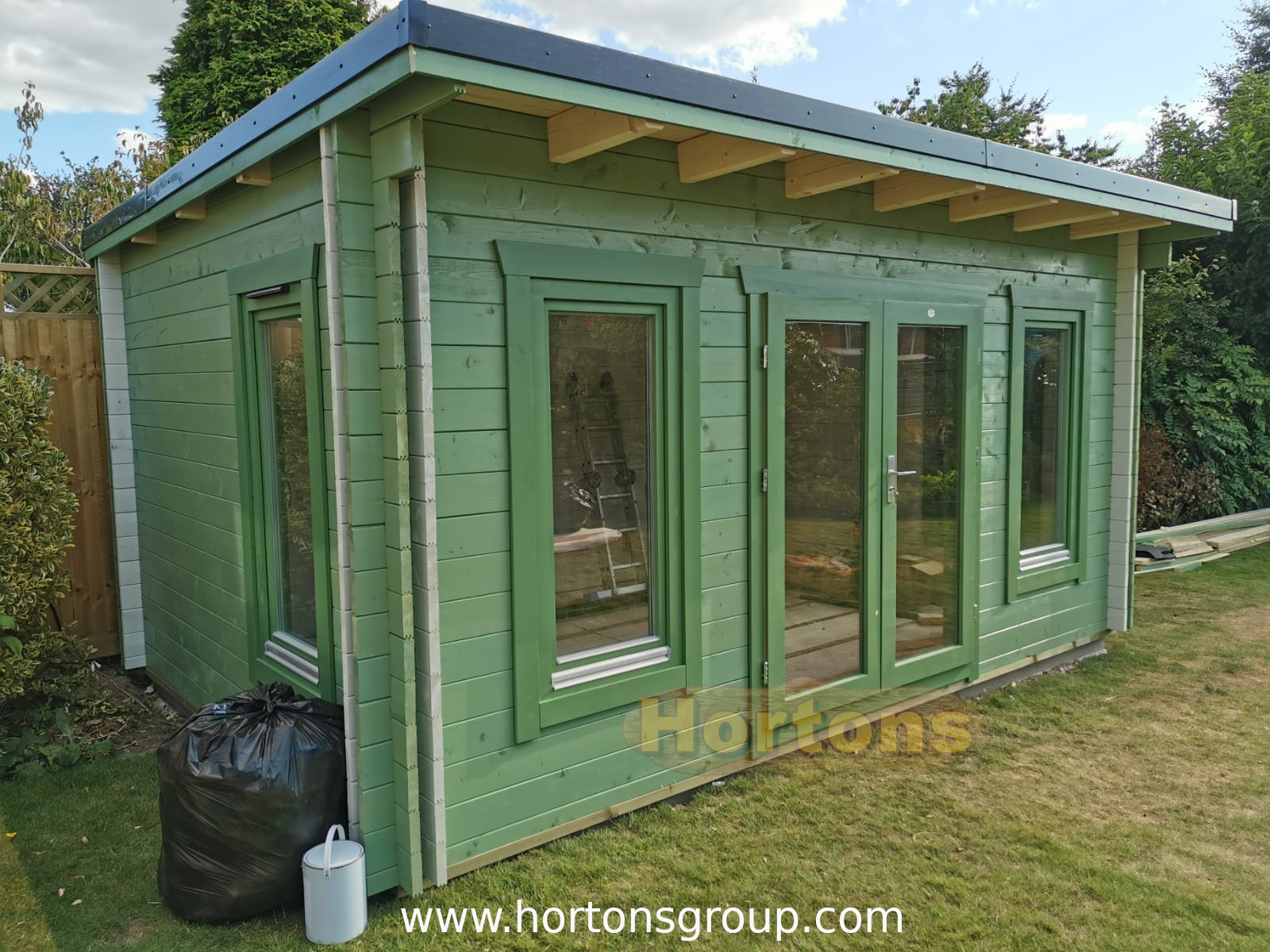 Log Cabin Farnham Twinskin 45 + 45mm 5.0 x 3.0m