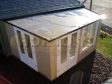 Log Cabin 5x3m lean-to non-square sun room