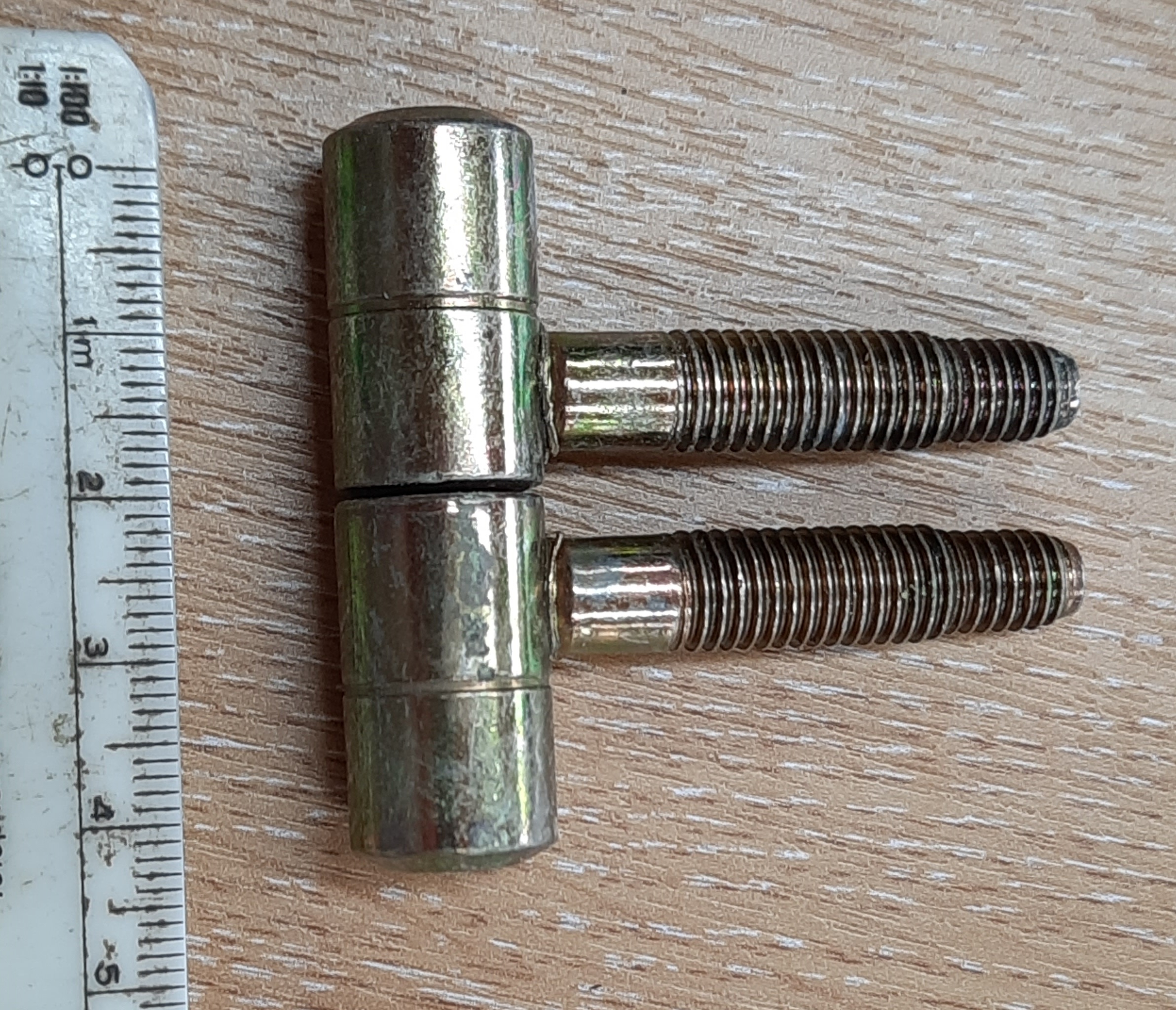 Hinges for log cabin windows