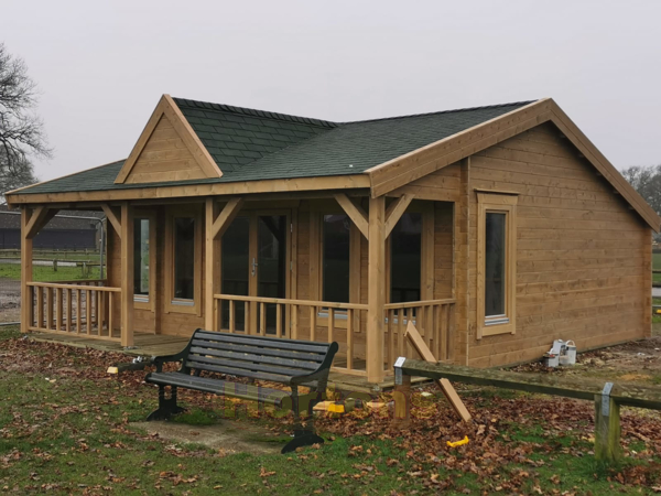 The Stanway Sports Pavilion 7x7m, 35+35mm Twinskin