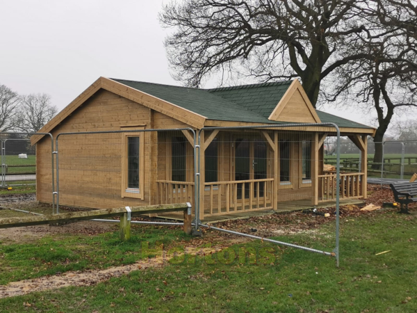The Stanway Sports Pavilion 7x7m, 35mm wall log