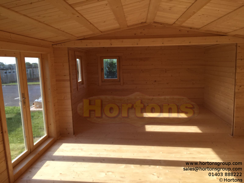 Insulated 8.5 x 4.5m Log cabin classroom - 45+45mm Twinskin