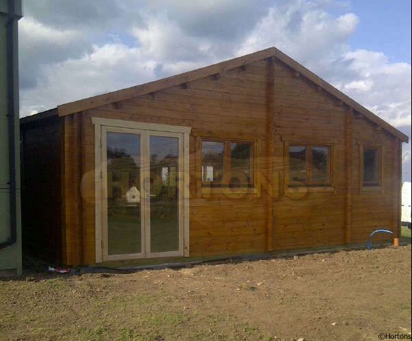 8x12m (85 sqm internal) Fully Insulated 45mm Twinskin Classroom