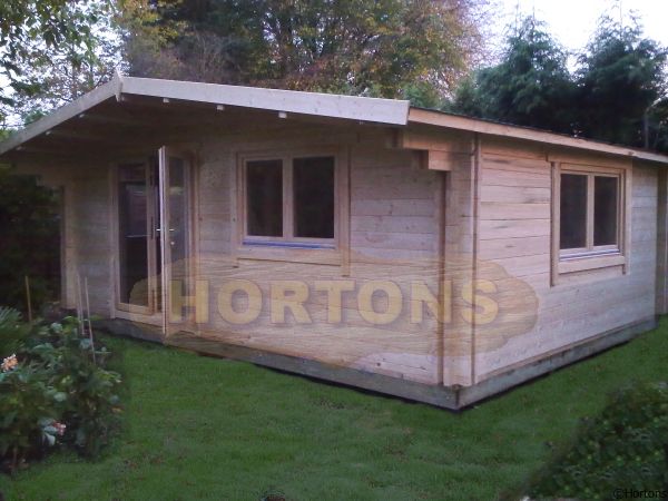 Cambridge 45+45mm Twinskin 5.5x5.5 Log Cabin - Click Image to Close