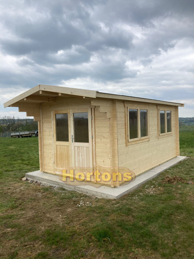 3m x 5m Log cabin in 44mm logs with doubled glazing