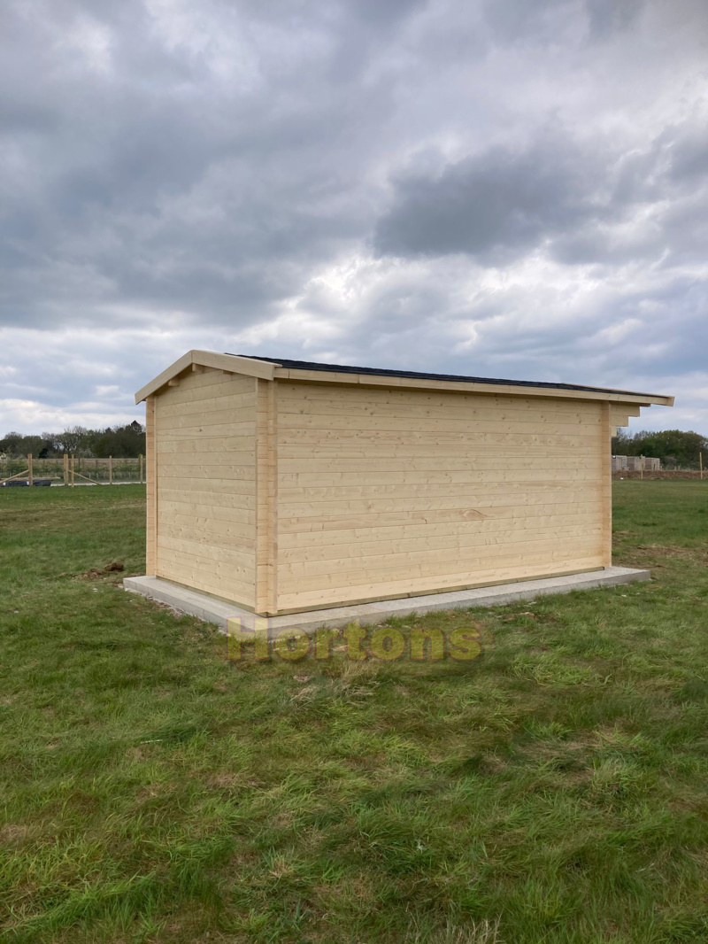 Albert Cabin 28mm 3.0 x 5.0m
