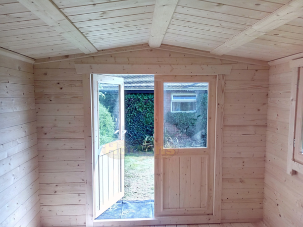 Albert Cabin 28mm 3.0 x 5.0m
