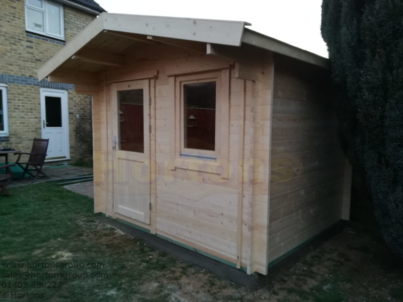 28mm Michael 3m x 2.5m Log Cabin