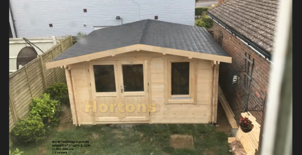 45mm Maidstone - 4 x 4 m Log Cabin - Click Image to Close