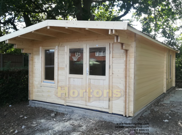 Log Cabin Maldon 90mm  4.0 X 8.0m -