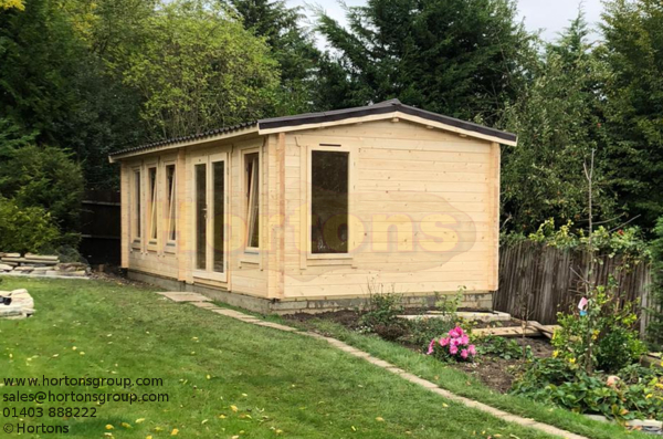 York 90mm 7.5mx3.5m log cabin - Click Image to Close