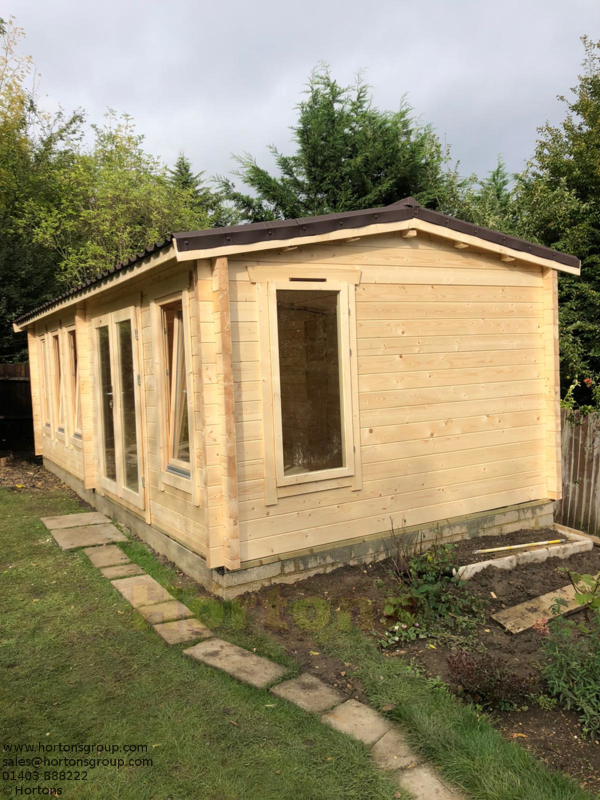 York 90mm 7.5mx3.5m log cabin - Click Image to Close