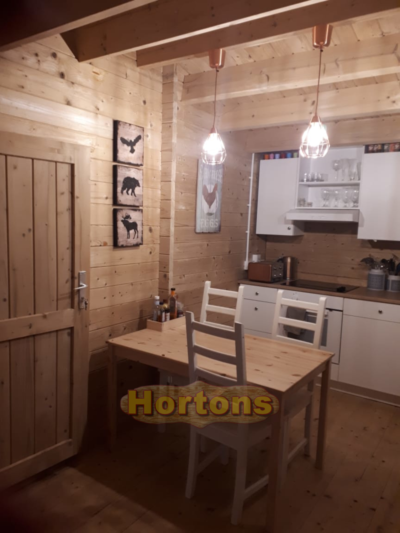 Bromley 28mm 8.5 x 4.5m