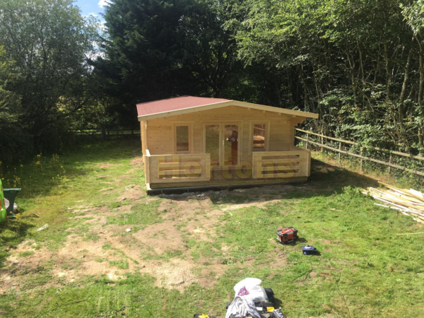 Penzance 35mm 6x9m log cabin - Click Image to Close