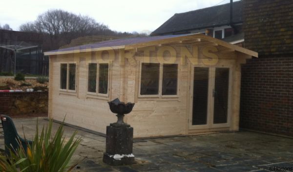 4x6m Brentwood log cabin with solid 45mm thick walls - Click Image to Close