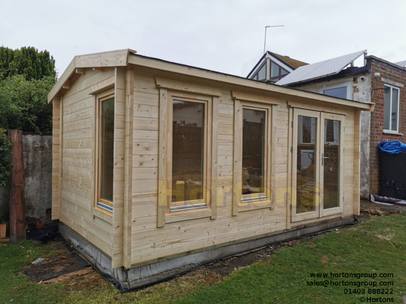 45mm Bedford 5m x 3m Log Cabin - Click Image to Close