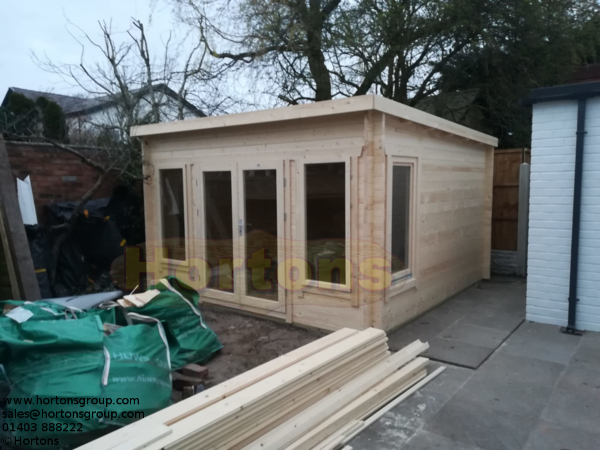 4x4m 28mm Horsley Pent Log Cabin