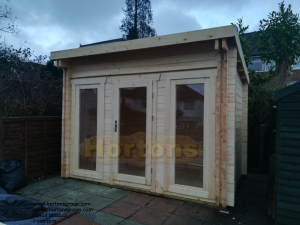 3.5 x 2.5m Dulwich Pent roof 60mm log cabin - Click Image to Close