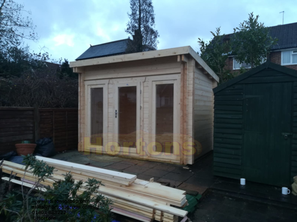 3.5 x 2.5m Dulwich Pent roof 60mm log cabin - Click Image to Close