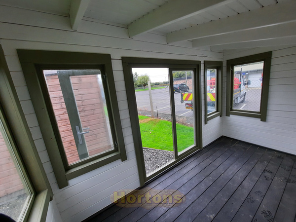 28mm, 4x2m pent roof Oxshott log cabin