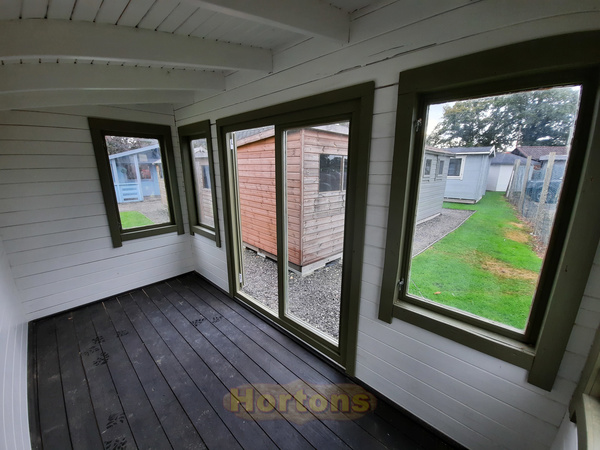 28mm, 4x2m pent roof Oxshott log cabin