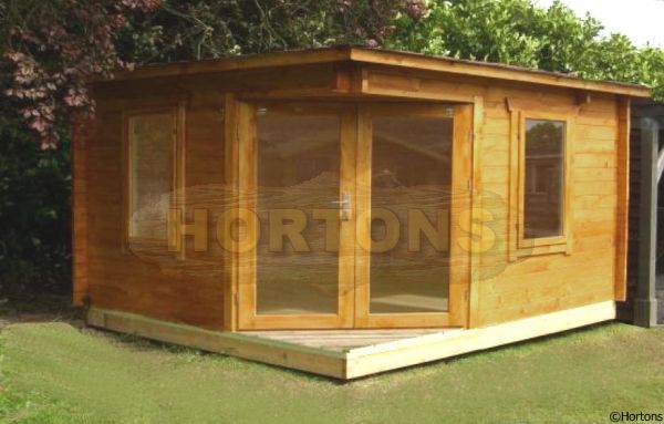 3m x 3m corner log cabin - Click Image to Close