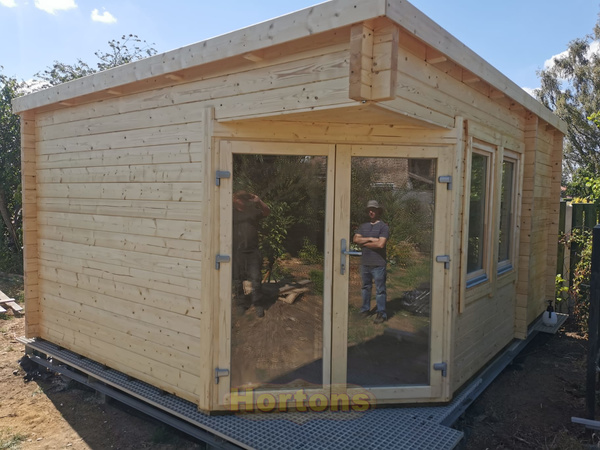 4x5m corner log cabin