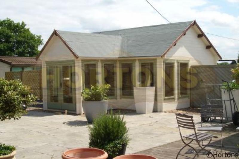 Dorset 35mm log cabin - Click Image to Close