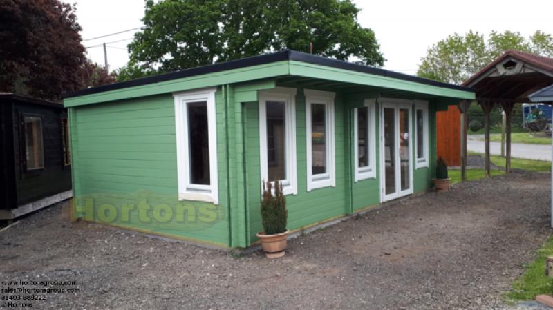 45mm pent Basildon cabin - Click Image to Close