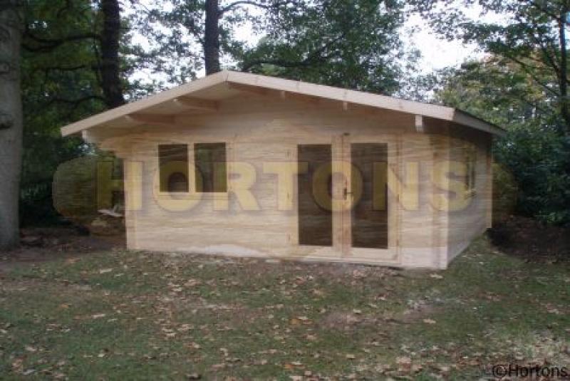 45mm Grantham 5x6 log cabin - Click Image to Close
